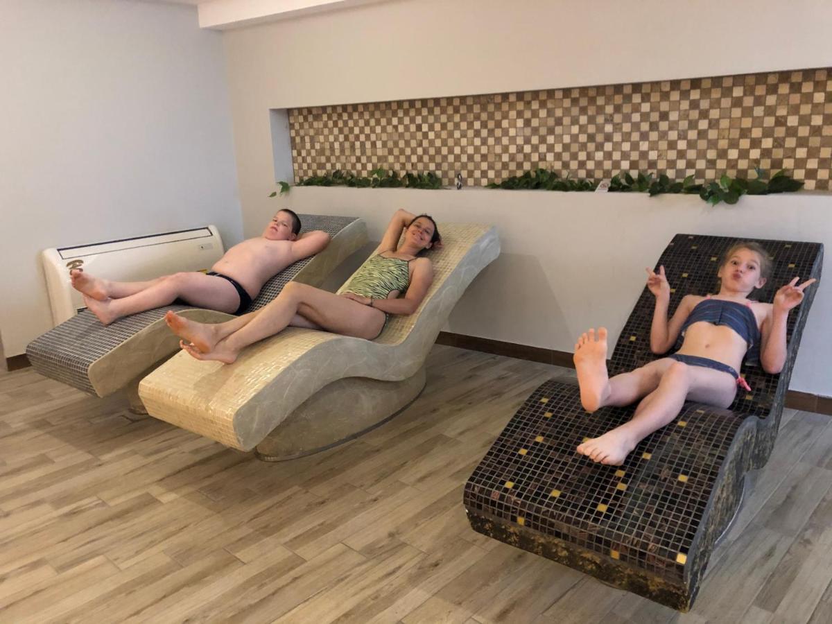 Milmari M12 Apartment Kopaonik Luaran gambar